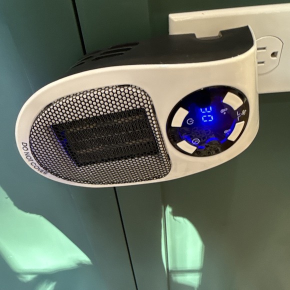 Sharper Image Portable Plug-In Ceramic Space Heater - Picture 2 of 2